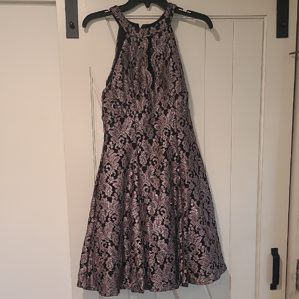 Elegant Lace Halter Mini Dress in Black and Pink